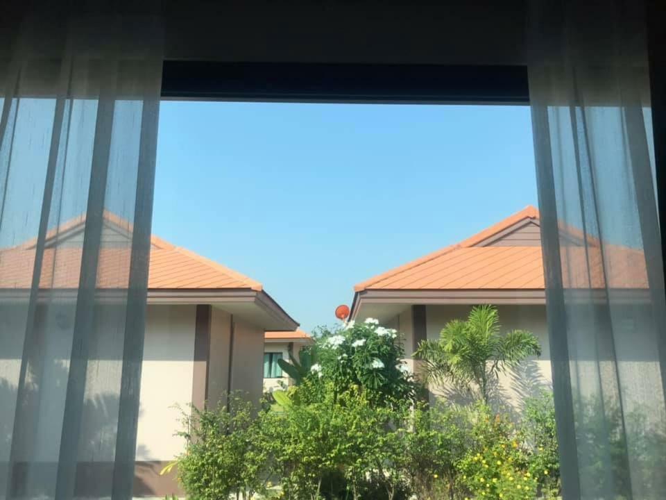 Tinna Resort Ban Nong Mai Ngam Dış mekan fotoğraf